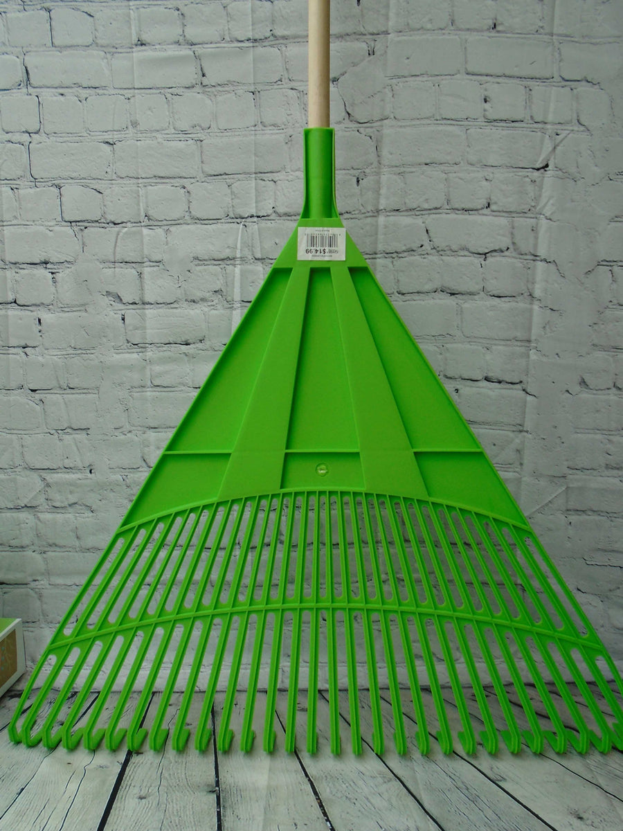 Large Plastic Leaf Rake Garry's Garden Gallery